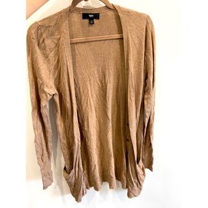 Light cardigan great for the spring & summer!